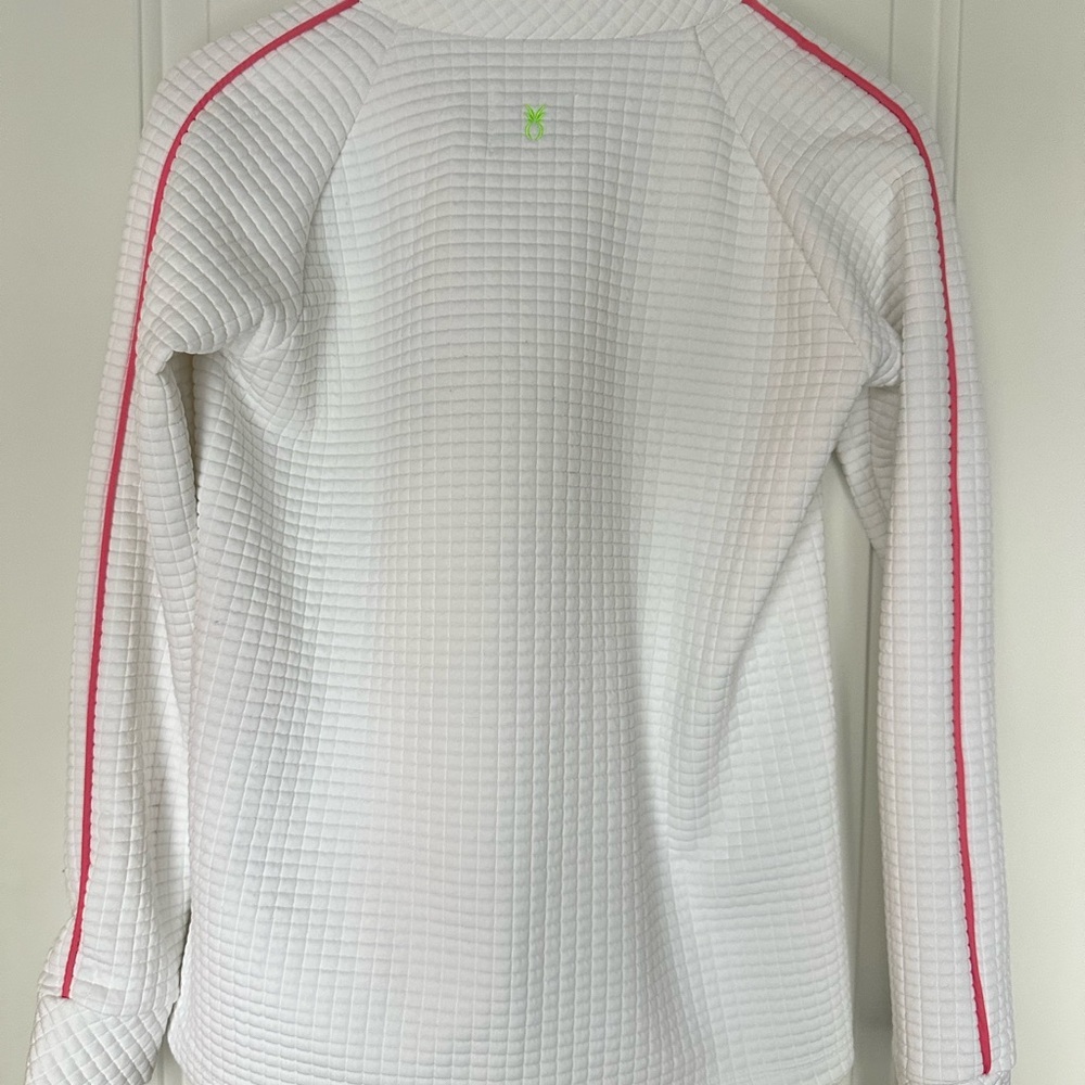 Dudley Stephens White Waffle Pullover. Includes Dudley Stephen’s tote 🍍 - Picture 12 of 15